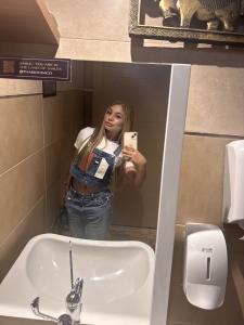 631951244: Chica busca chico en Tenerife