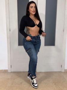 613594072: Chica busca chico en Cádiz