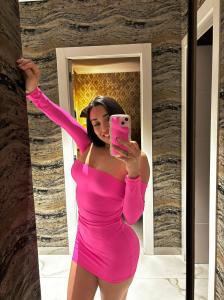 671134267: Chica busca chico en Sevilla