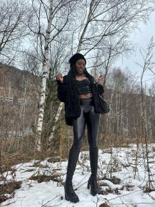 645577945: Chica busca chico en Barcelona