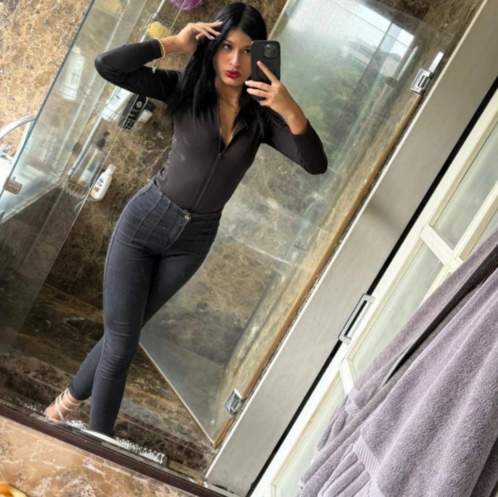 666338458: Chica busca chico en Murcia