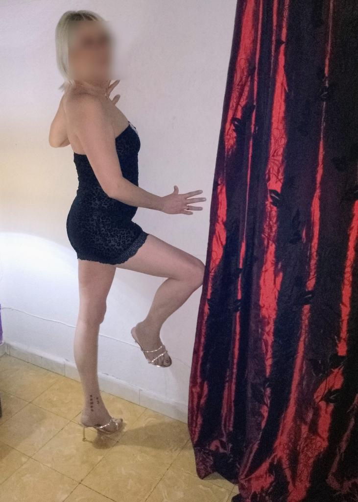 624356153: Chica busca chico en Barcelona