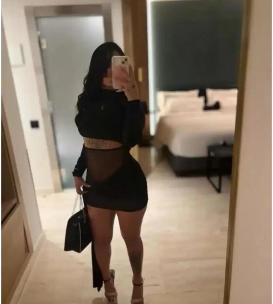 Chica busca chico en Zaragoza: 