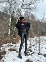 645577945: Chica busca chico en Barcelona