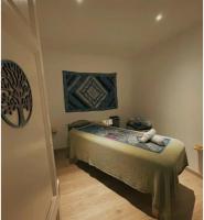 614648346: Chica busca chico en Zaragoza