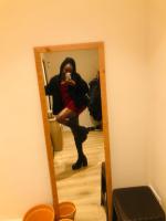 645577945: Chica busca chico en Barcelona