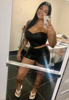 662561699: Chica busca chico en Sevilla