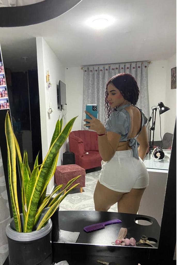 623321074: Chica busca chico en Tenerife