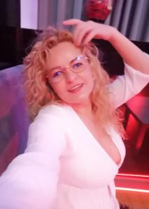 614484872: Chica busca chico en Pontevedra