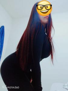 613989485: Chica busca chico en Barcelona