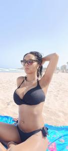 698797182: Chica busca chico en Madrid