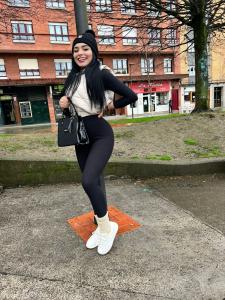 645998514: Chica busca chico en Álava