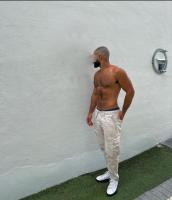 604190090: Chico busca chica en La Coruña