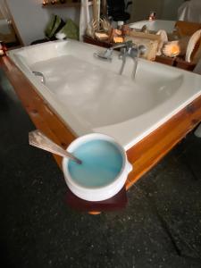 631565643: Chica busca chico en Barcelona