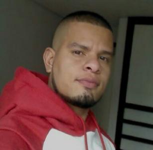 663124699: Chico busca chica en Madrid