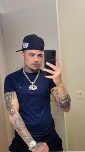 623557368: Chico busca chica en Valencia