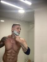 744456349: Chico busca chica en Madrid