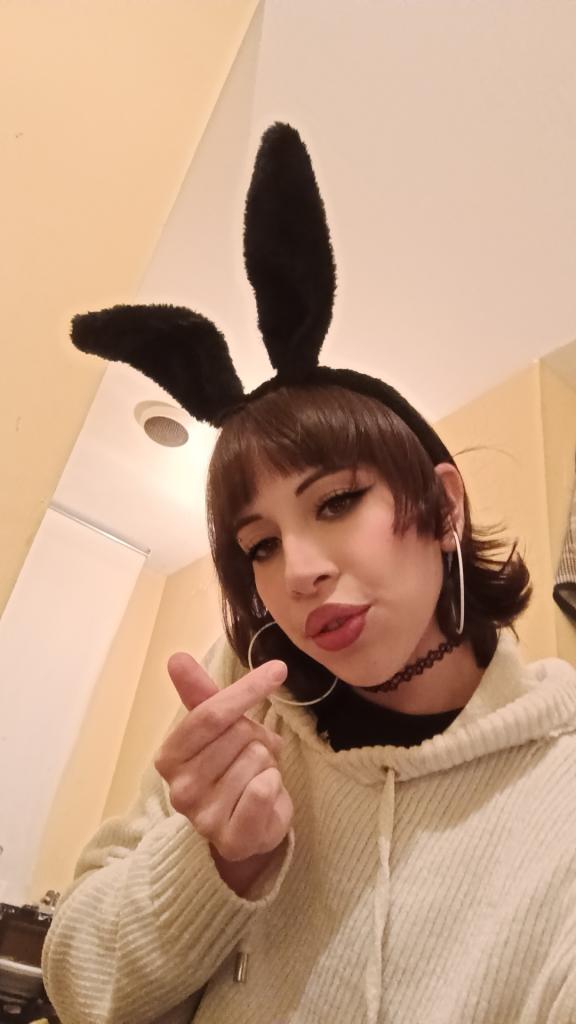 614911067: Chica busca chico en Madrid