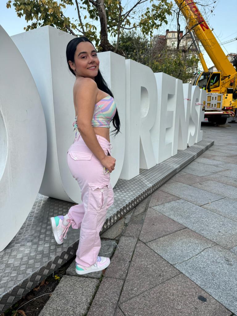 Chica busca chico en Orense: Chica busca chico