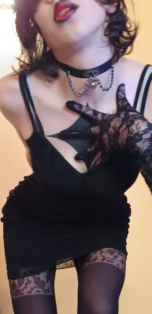 614911067: Chica busca chico en Madrid