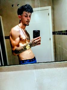 627447994: Chico busca chica en Valencia