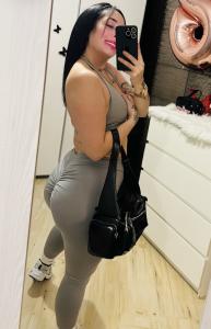 657079810: Chica busca chico en Cantabria