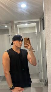 692972990: Chico busca chica en Valencia