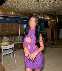 611208666: Chica busca chico en La Coruña