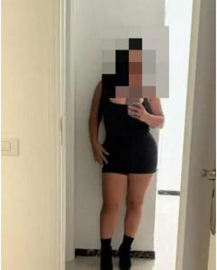 617448244: Chica busca chico en Orense