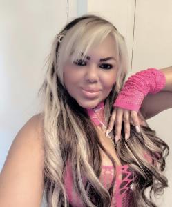 614702696: Chica busca chico en Sevilla