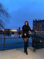 624437839: Chica busca chico en Barcelona