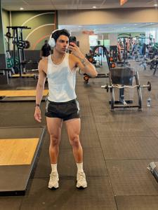 633251670: Chico busca chica en Madrid