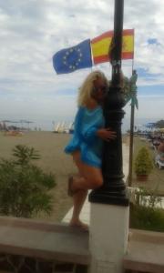 673044818: Chica busca chico en Málaga