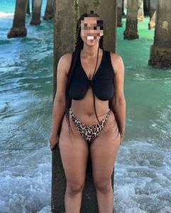 612456464: Chica busca chico en Barcelona