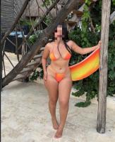 612456464: Chica busca chico en Barcelona