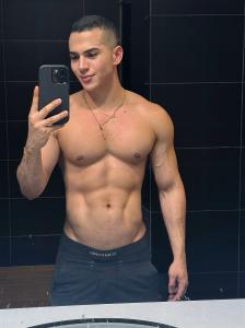 674077657: Chico busca chica en Madrid