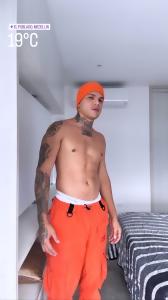 674633426: Chico busca chica en Barcelona