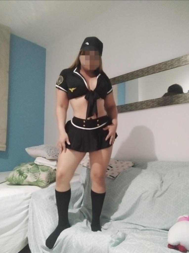 613936906: Chica busca chico en Almería