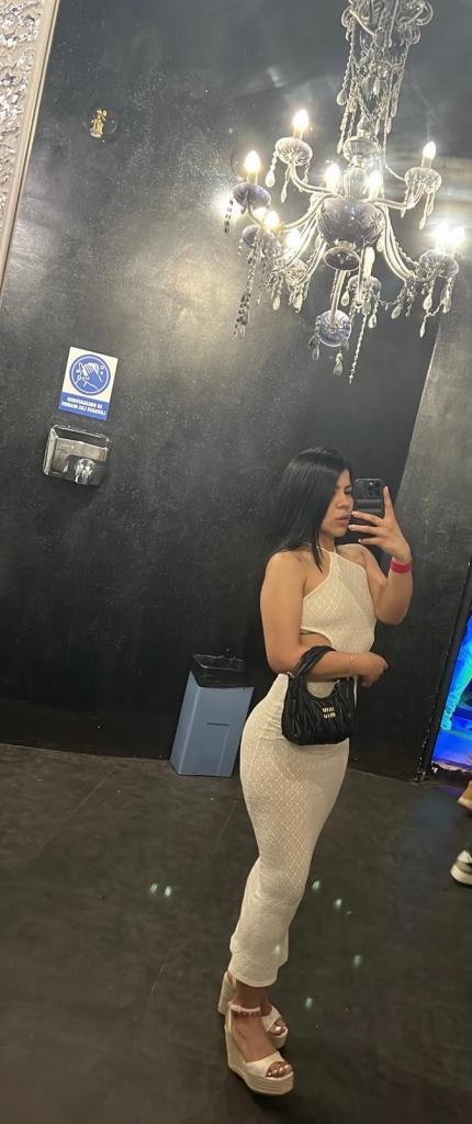 Chica busca chico en Valencia: Chica busca chico