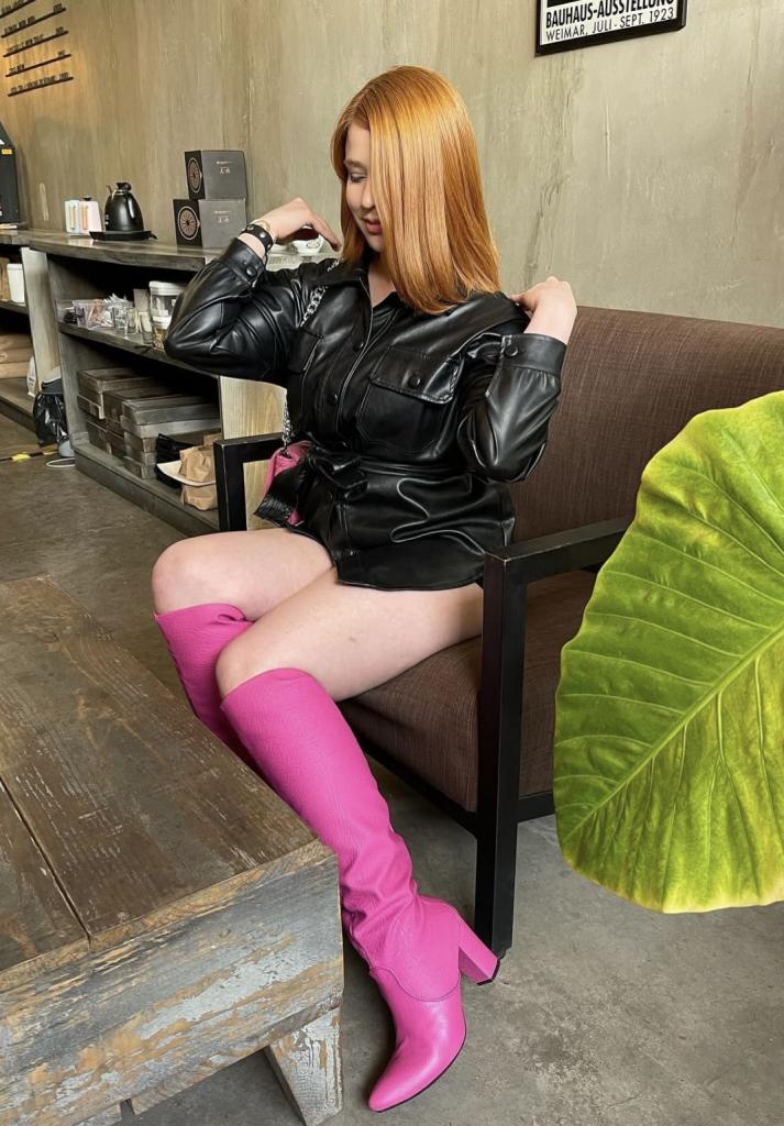 Chica busca chico en Almería: 