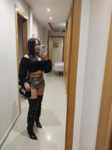 658265054: Chica busca chico en Huelva