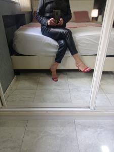 711274441: Chica busca chico en Madrid