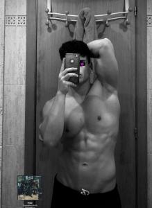 614871039: Chico busca chica en Barcelona