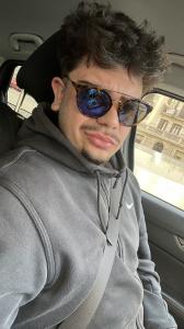 605227519: Chico busca chica en Barcelona