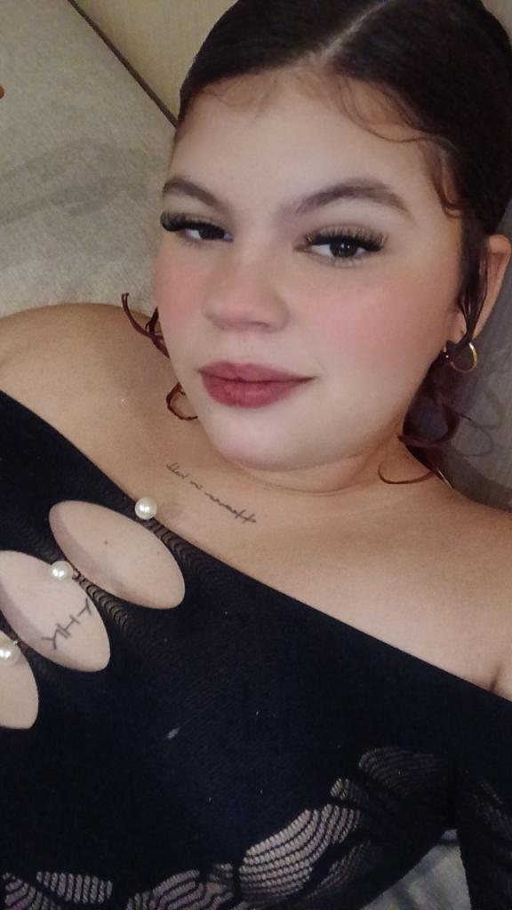 643895816: Chica busca chico en Almería