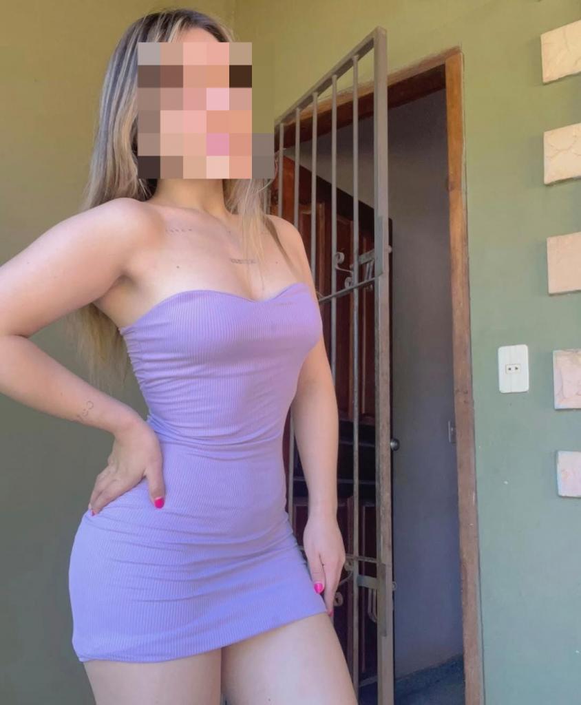 631447447: Chica busca chico en Gerona