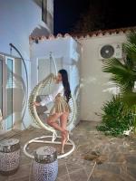 624341352: Chica busca chico en Madrid