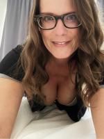 698333891: Chica busca chico en Lérida