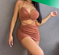 631587066: Chica busca chico en Barcelona