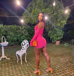 613303058: Chica busca chico en Navarra